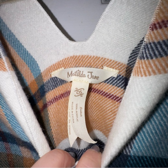 Matilda Jane Plaid Cream Blue Button Down Paige Ruana Shawl Poncho OS one size - Picture 4 of 10